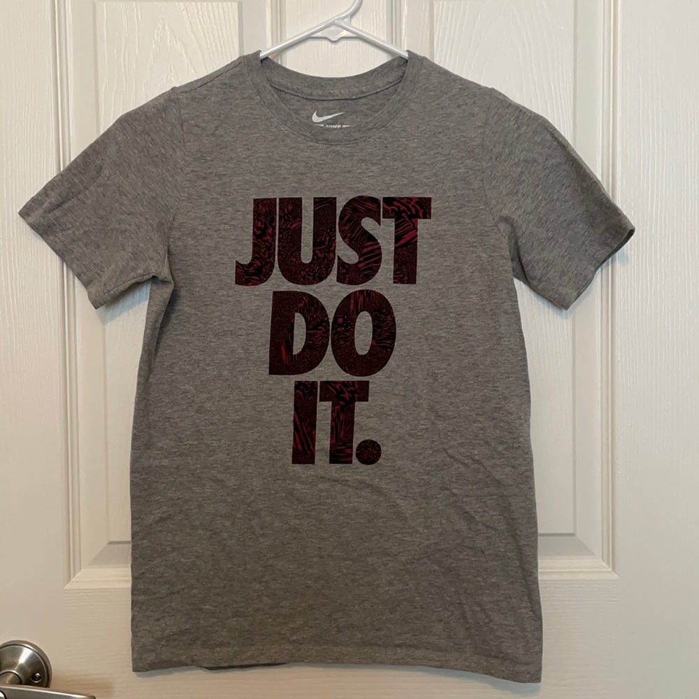 Youth Nike T-shirt